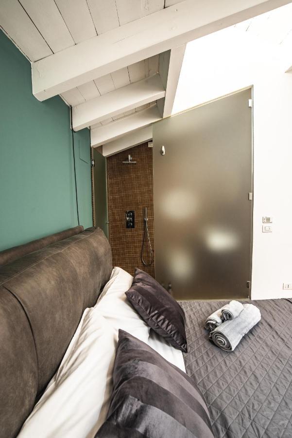 Luxury Industrial Apt Vicino Al Centro Con Garage เบรเชีย ภายนอก รูปภาพ