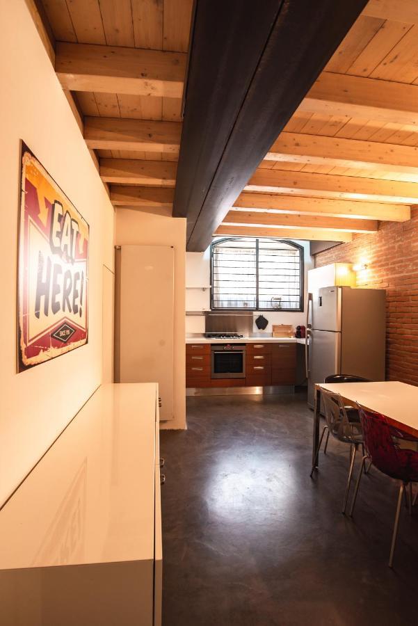 Luxury Industrial Apt Vicino Al Centro Con Garage เบรเชีย ภายนอก รูปภาพ